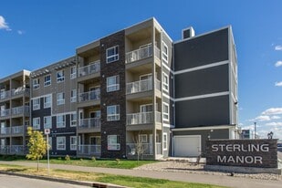 Sterling Manor in Regina, SK - Building Photo