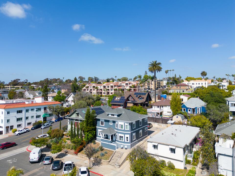 1055 21st Street in San Diego, CA - Building Photo