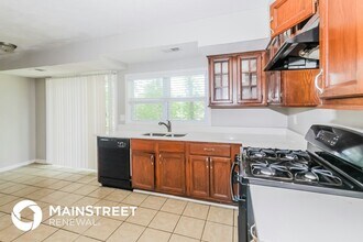 285 Blue Heron Dr in Jonesboro, GA - Building Photo - Building Photo