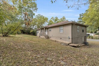 306-306 Glenwood Cir in Chattanooga, TN - Building Photo - Building Photo