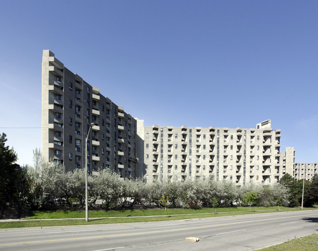 The Masters in Toronto, ON - Building Photo - Primary Photo