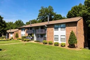 Cross Creek Apartments