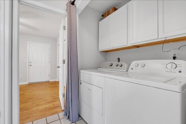 1816 Jackson Bluff Rd