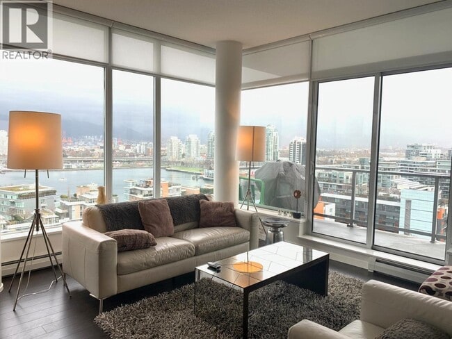 property at 1708 Columbia St