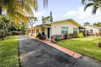 872 NE 36th St in Oakland Park, FL - Building Photo - Building Photo