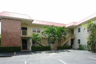 308 Southwind Ct in North Palm Beach, FL - Building Photo - Building Photo