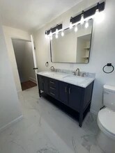 417 Ella St in Bloomfield, PA - Building Photo - Building Photo