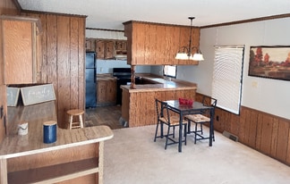 516 Timber Ridge Ln in Quincy, IL - Building Photo