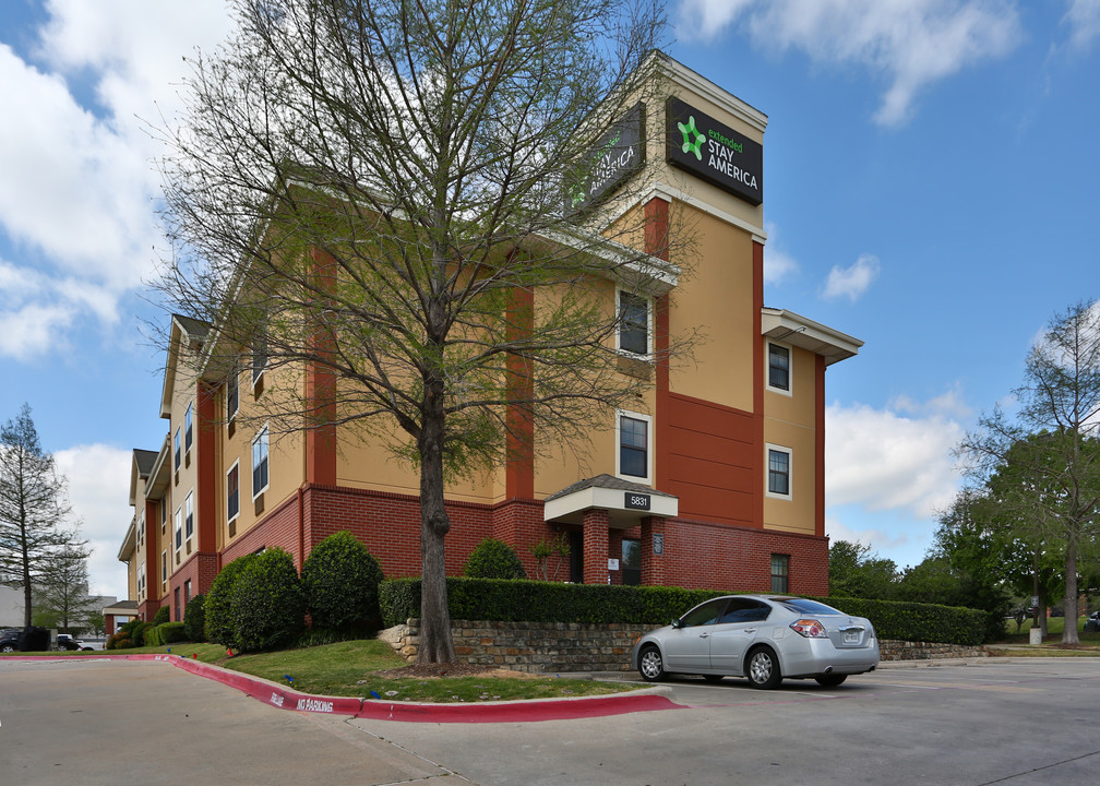 Furnished Studio - Fort Worth in Fort Worth, TX - Foto de edificio