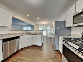 4250 Hidden Creek Ct in Batavia, OH - Building Photo - Building Photo