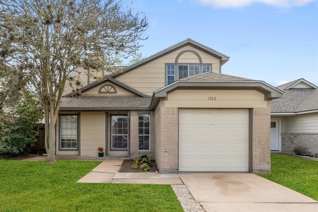 property at 1302 Chelsea Ln