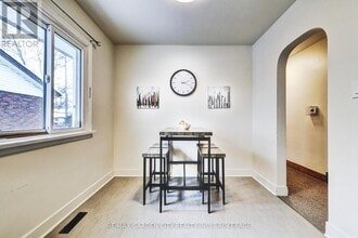 59 Jacobson Ave in St Catharines, ON - Building Photo - Building Photo