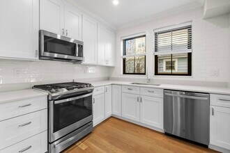 279 Lamartine St, Unit 1A in Boston, MA - Building Photo - Building Photo