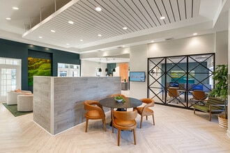 Addison at Swift Creek in Midlothian, VA - Foto de edificio - Building Photo