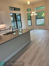 7813 Deer Lake Ct in Parkland, FL - Building Photo - Building Photo
