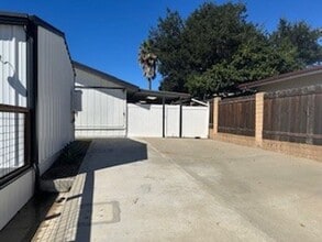 321 Aars St in Solvang, CA - Building Photo - Building Photo
