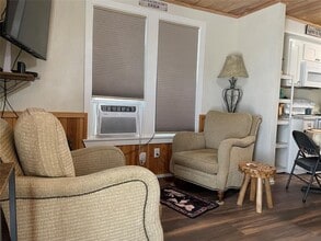 131 Alexander Dr in Tow, TX - Building Photo - Building Photo