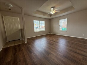 662 Appleridge Dr in Centerton, AR - Building Photo - Building Photo