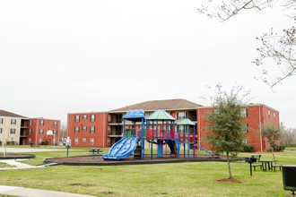 SUNFLOWER TERRACE APARTMENTS in Houston, TX - Foto de edificio - Building Photo