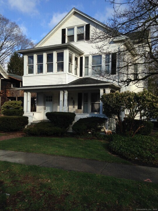 32 S Elm St in Wallingford, CT - Building Photo