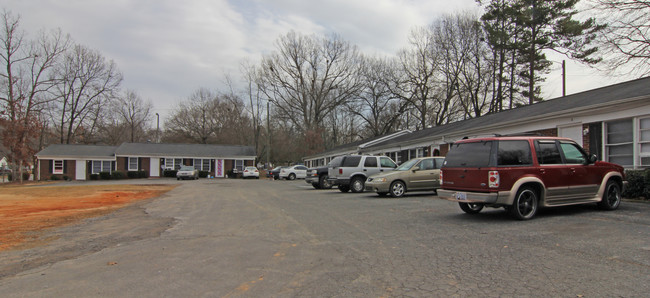 Crescent Apartments in Gastonia, NC - Foto de edificio - Building Photo