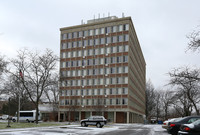 Educators Apartments in Cleveland, OH - Foto de edificio - Building Photo