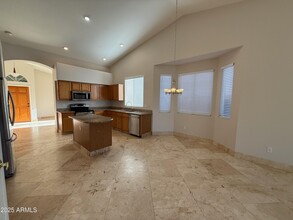 4228 E Maya Way in Cave Creek, AZ - Building Photo - Building Photo
