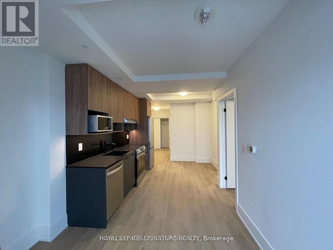 206 King St W in Hamilton, ON - Building Photo - Building Photo