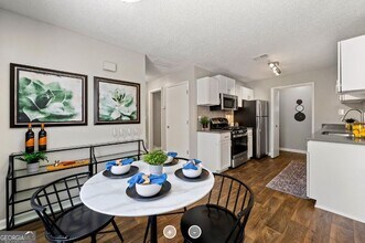 8085 Adair Ln, Unit 2408 in Sandy Springs, GA - Building Photo - Building Photo