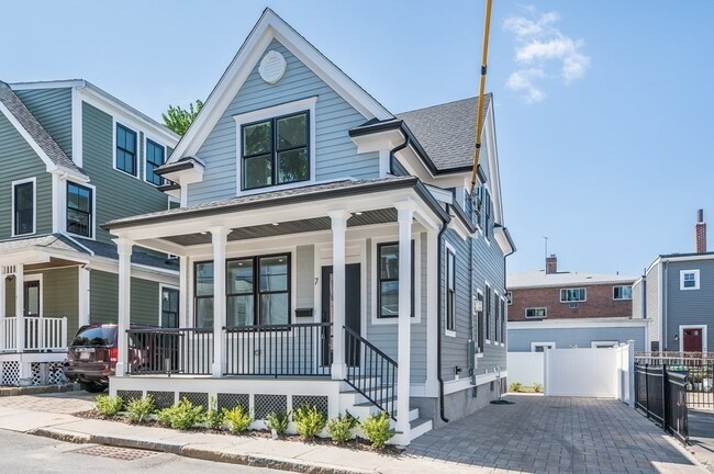 property at 7 Cedar Ave