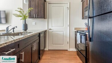 4050 W Pine Blvd in St. Louis, MO - Building Photo - Building Photo