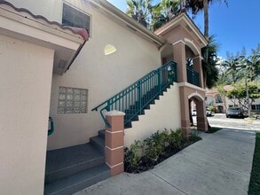 1261 SE 31st Ct, Unit 201 in Homestead, FL - Building Photo - Building Photo