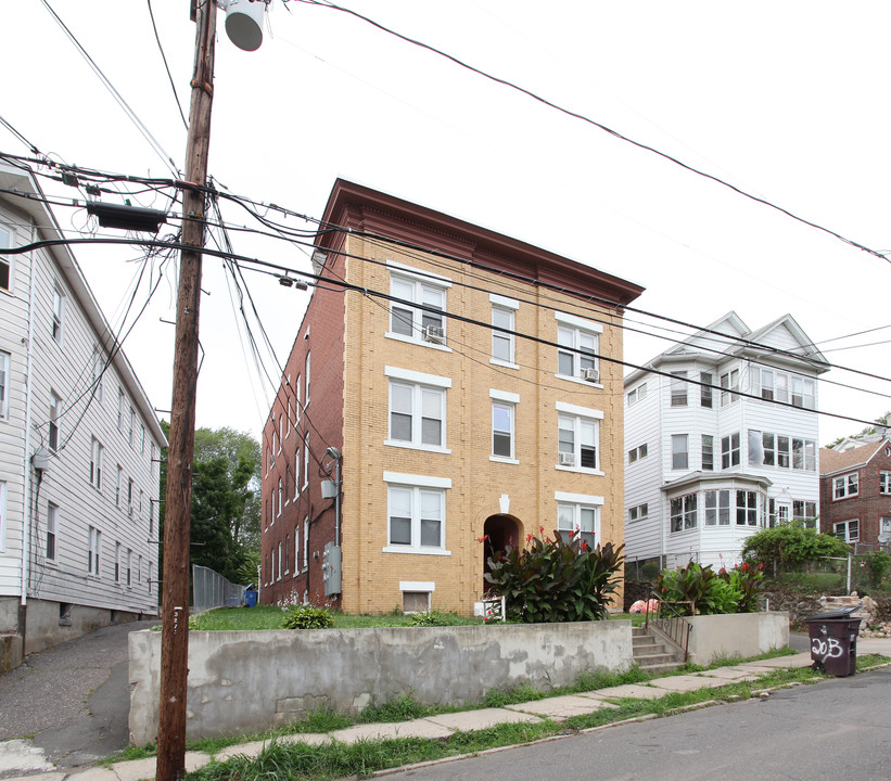 20 Beatty St in New Britain, CT - Building Photo