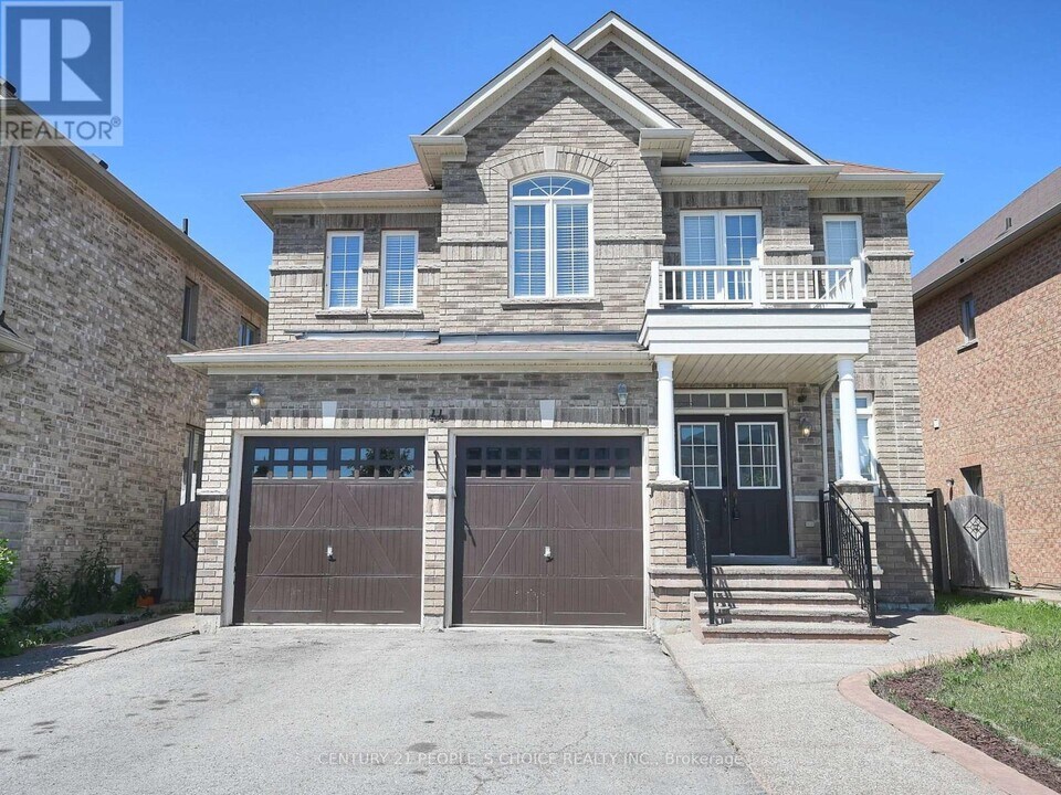 44 Gardenbrooke Trail in Brampton, ON - Building Photo