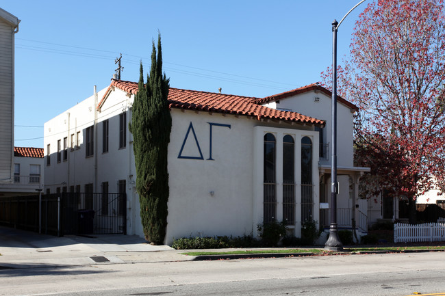 773 Redondo Ave in Long Beach, CA - Building Photo - Building Photo