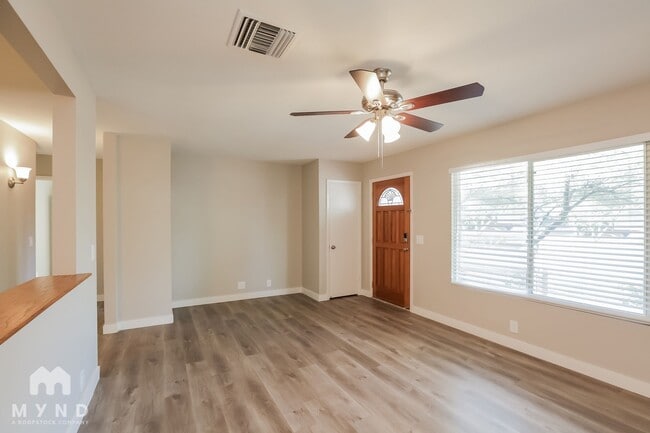 1116 W Dunbar Dr in Tempe, AZ - Building Photo - Building Photo