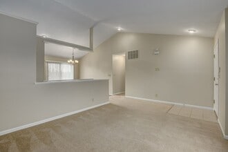 10649 Kelsey Dr in Independence, KY - Building Photo - Building Photo