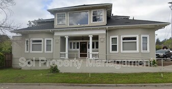 331 Mission St in Santa Cruz, CA - Building Photo