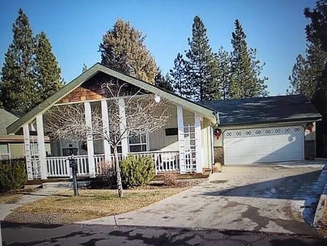 property at 328 N Wheeler Loop