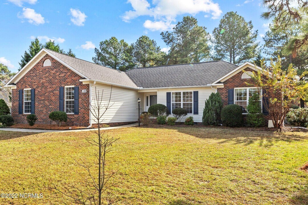 120 Crimson Ct in Whispering Pines, NC - Building Photo