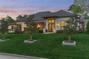 39 Wycliffe Dr in Montgomery, TX - Building Photo