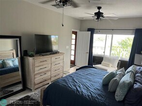 2601 Bay Dr in Pompano Beach, FL - Building Photo - Building Photo