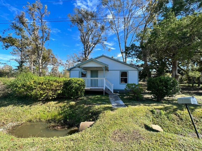 property at 609 McNeese St