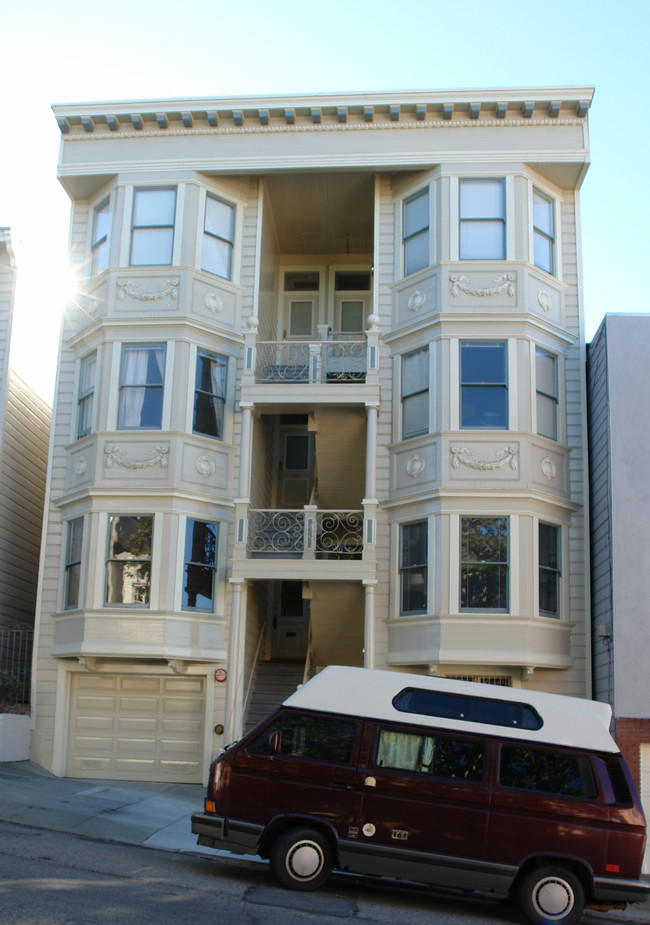 333-343 Chestnut St in San Francisco, CA - Building Photo - Building Photo