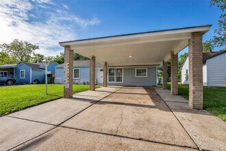 5746 Groveton St in Houston, TX - Building Photo - Building Photo