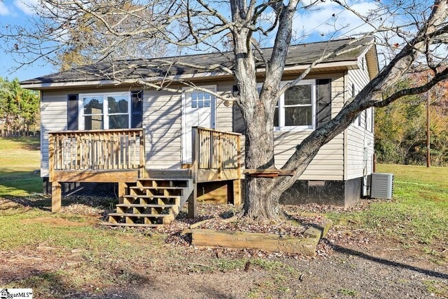 731 Winding Creek Rd in Liberty, SC - Building Photo - Building Photo