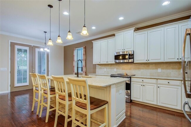 1122 Oakcrest Dr in Brandon, FL - Building Photo - Building Photo