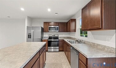 5724 Bison Ford Dr in North Chesterfield, VA - Building Photo - Building Photo