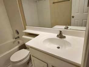 46751 Vermont Maple Terrace in Sterling, VA - Foto de edificio - Building Photo