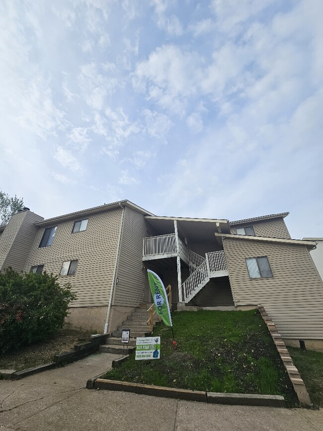 property at 1315 E 123rd Ter